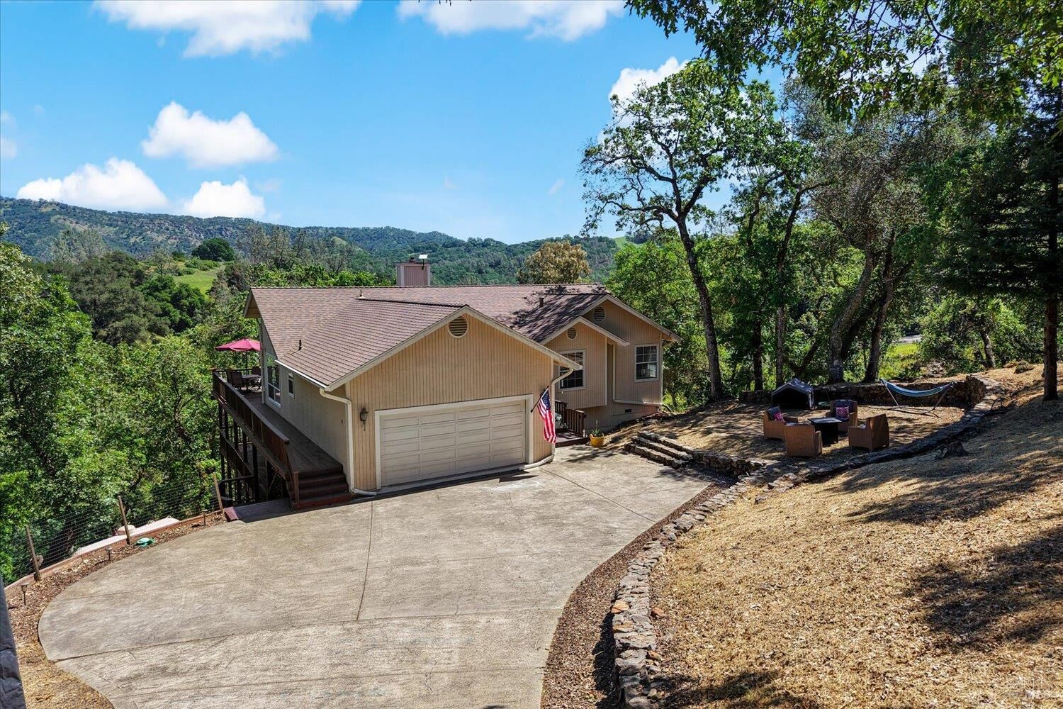 Property Photo:  258 Circle Oaks Drive  CA 94558 