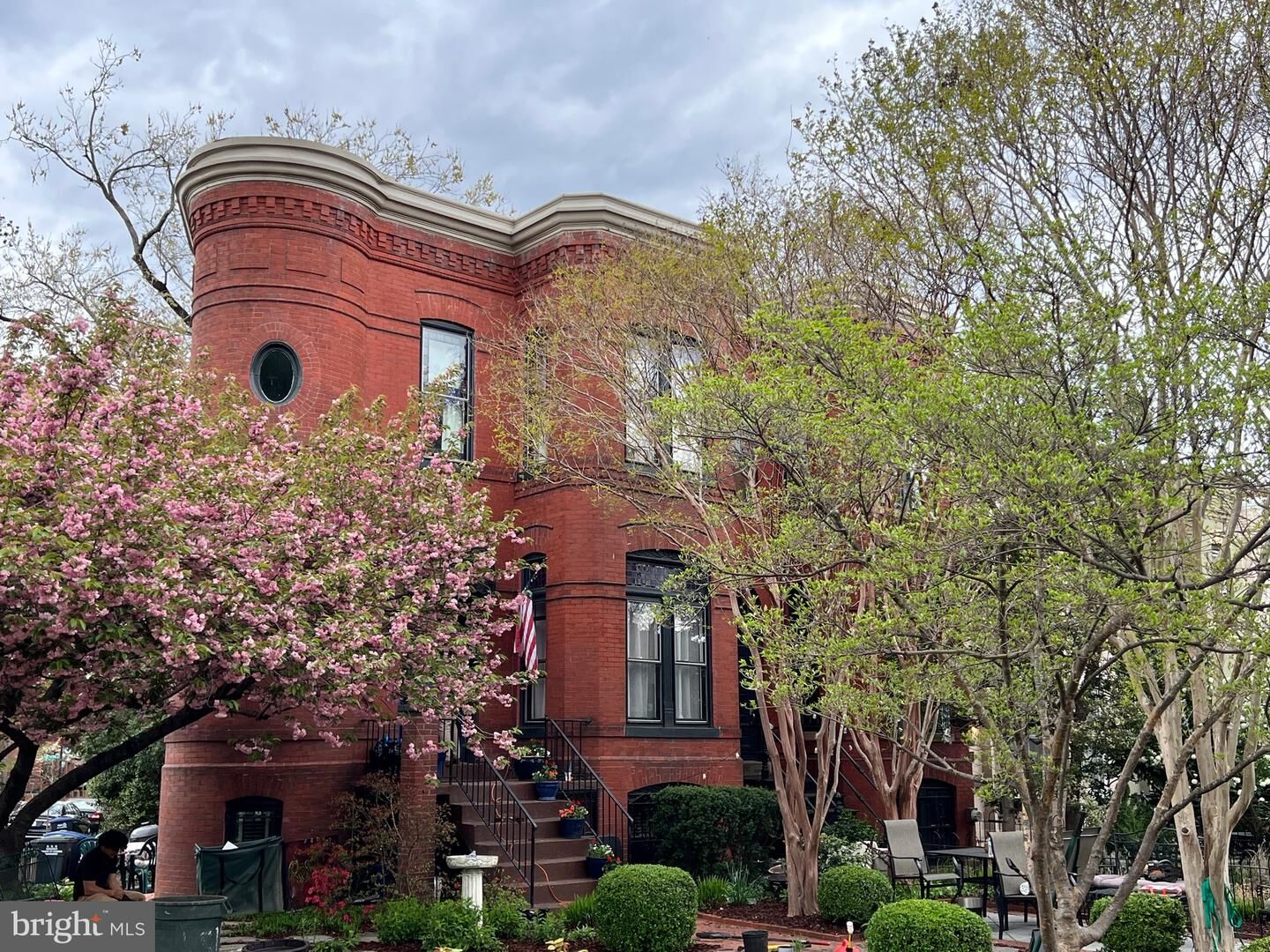 Property Photo:  1000 North Carolina Avenue SE  DC 20003 