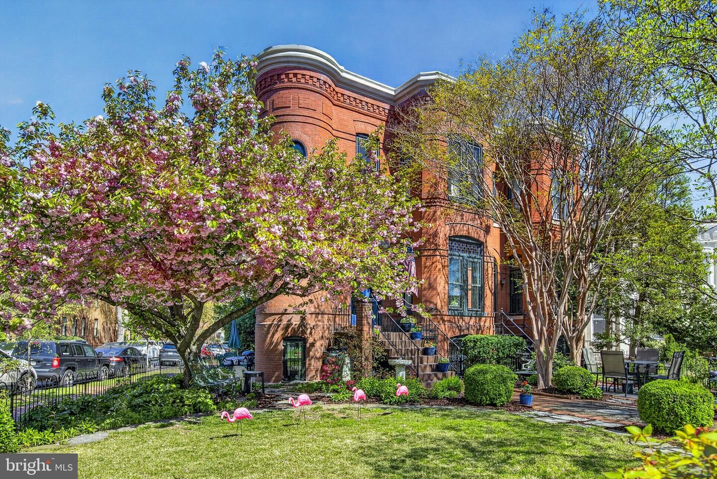 Property Photo: 1000 North Carolina Avenue SE DC 20003