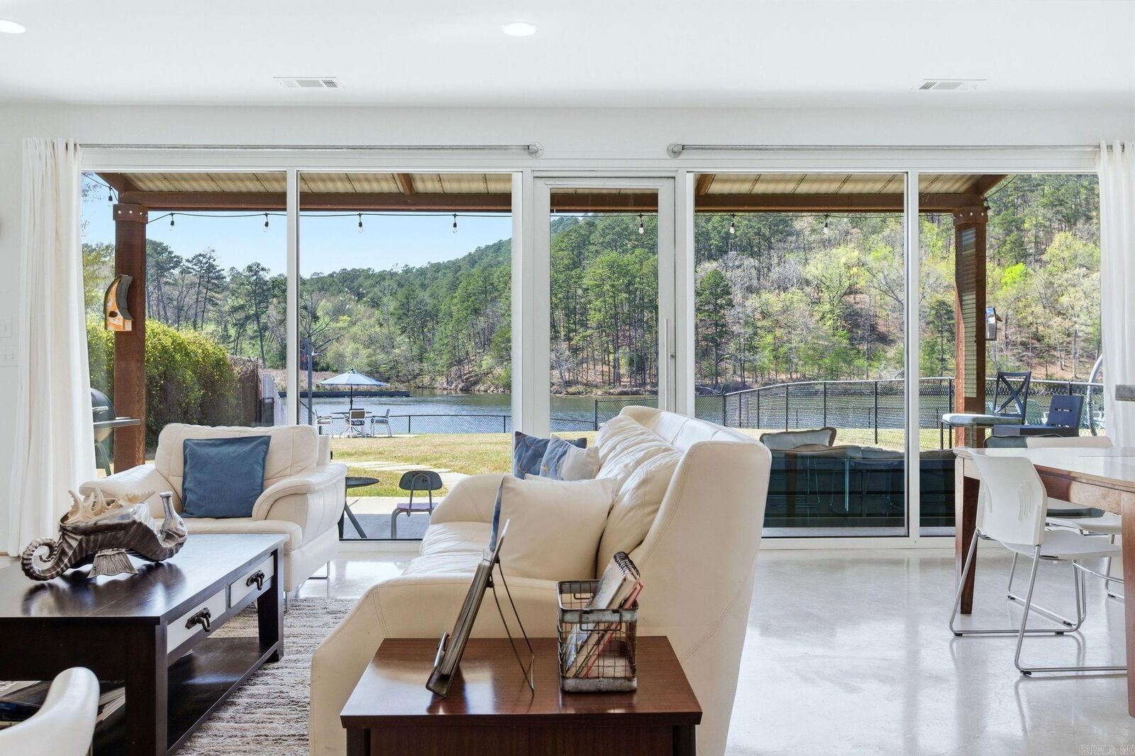 Property Photo:  1598 Treasure Isle  AR 71913 