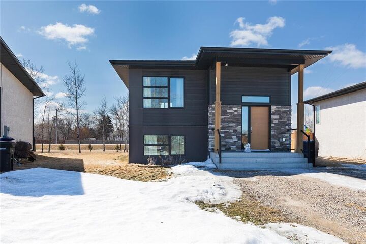 Property Photo: 12 Annenfeld Village Road MB R0A 0V2