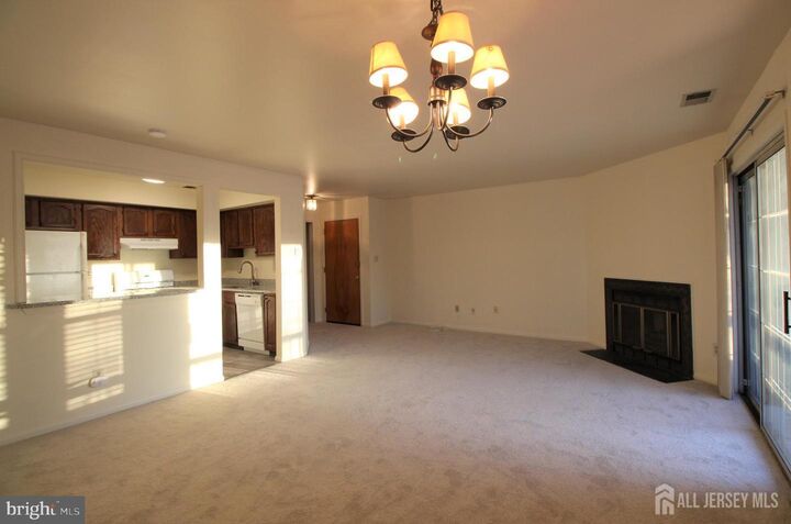 Property Photo:  103 Claridge Court 5  NJ 08540 