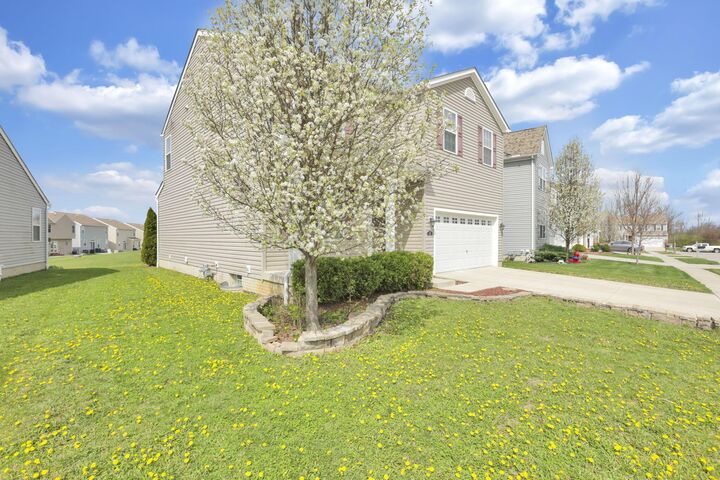 Property Photo:  175 Poe Avenue  OH 43136 