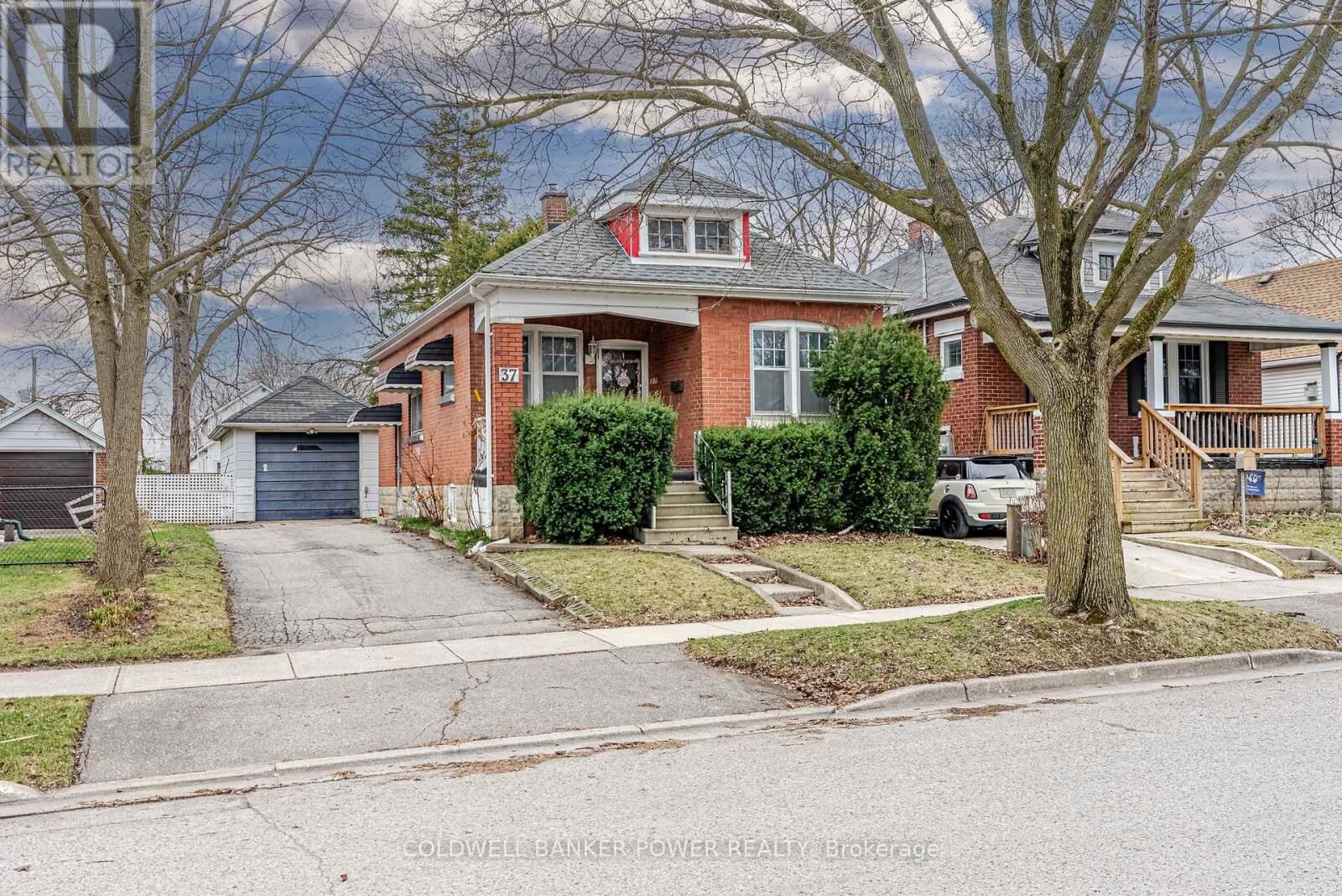 Property Photo:  37 Linwood Street  ON N5Y 1W1 