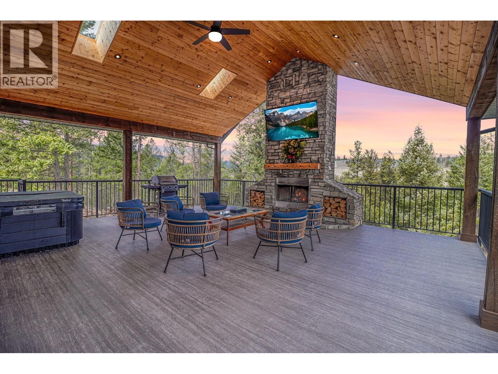 Property Photo: 136 Purcell Place BC V1C 0C6