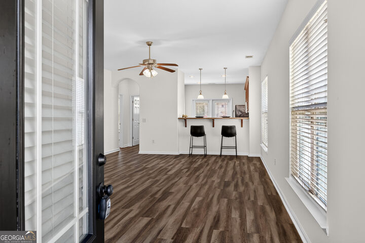 Property Photo:  190 Chapel Lake S  GA 31419 