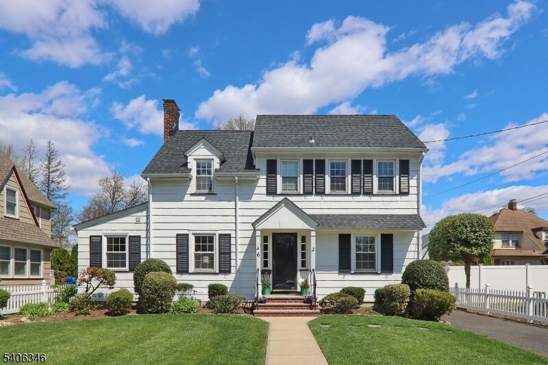 Property Photo:  6 Manor Ave  NJ 07016 