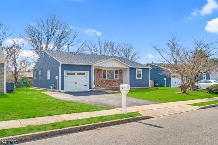 Property Photo:  3 Pembroke Ln  NJ 08757 