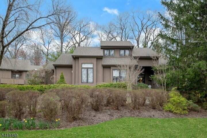 Property Photo:  1 Sherwood Dr  NJ 07046 