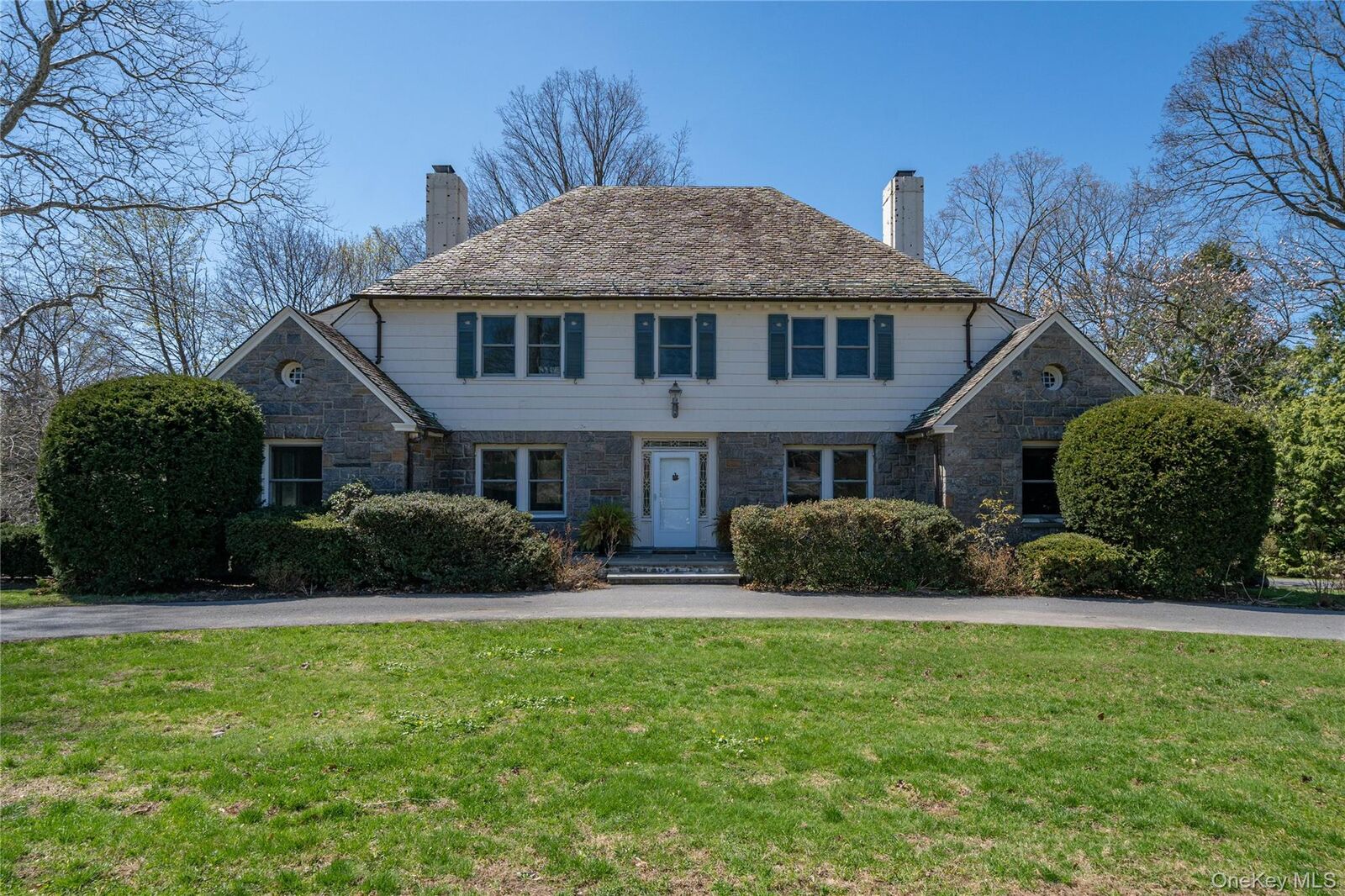 Property Photo:  535 North Street  NY 10605 