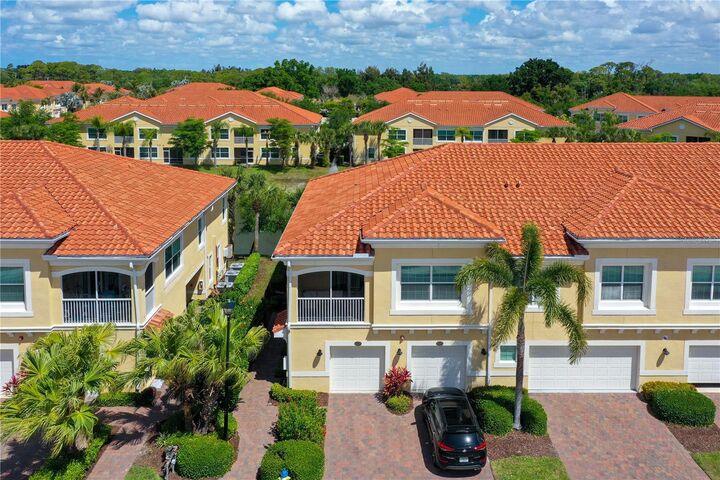 Property Photo: 4226 Frontier Lane 103 FL 34229