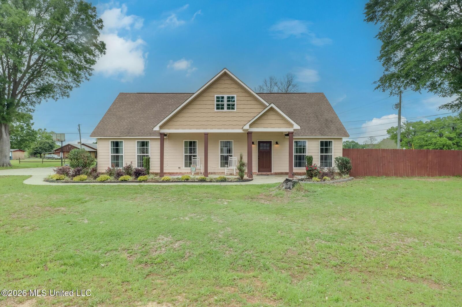 Property Photo:  107 Cottage Oaks Drive  MS 39452 