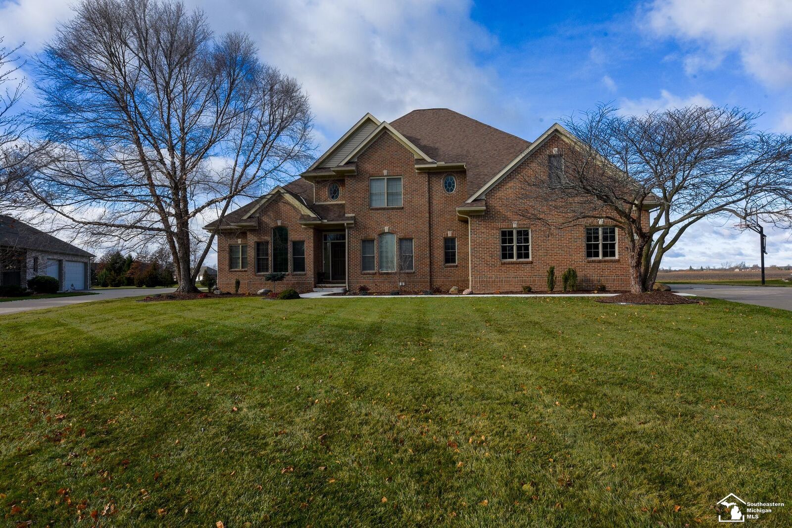 Property Photo: 327 Pebble Beach Drive MI 48162