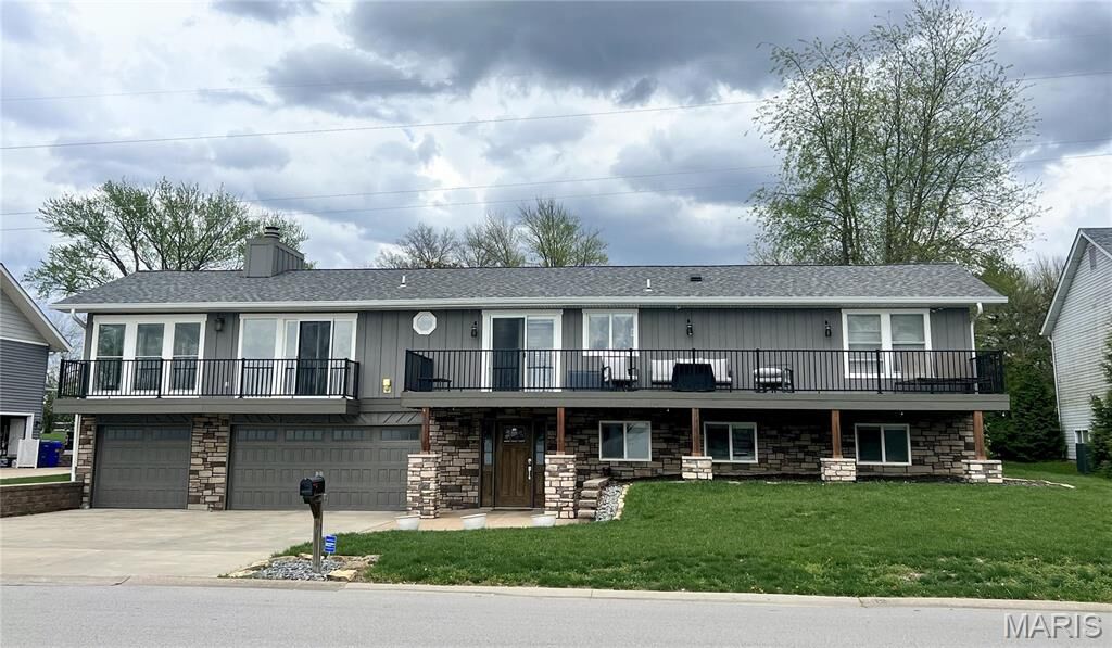 Property Photo:  8 Guyenne Drive  MO 63367 