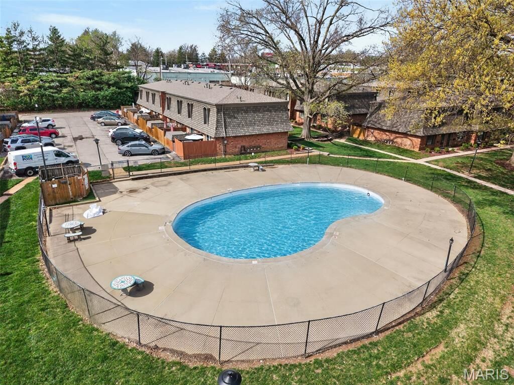 Property Photo:  4262 Eiffel Drive  MO 63125 