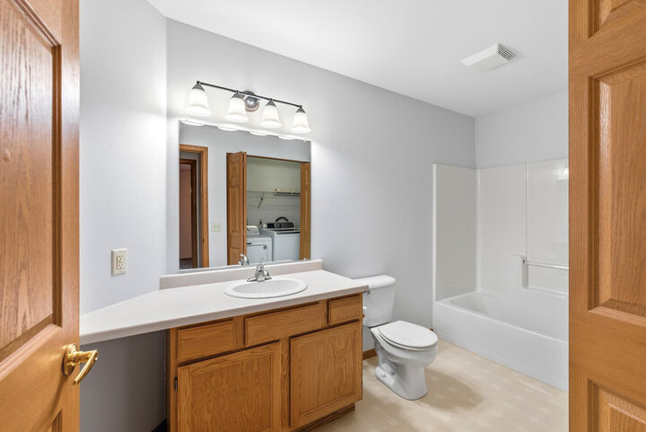 Property Photo:  622 Shepherds Dr 6  WI 53090 