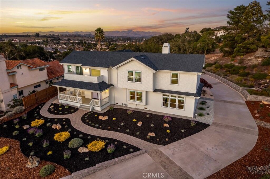 Property Photo:  267 Mercedes Lane  CA 93420 