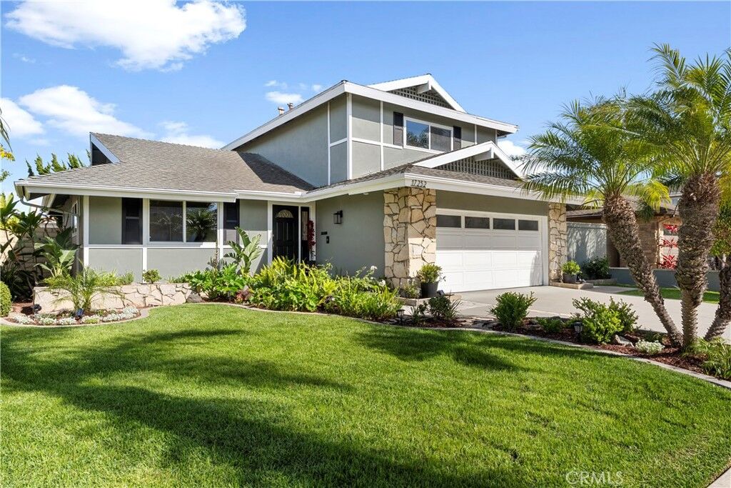 Property Photo: 17252 Almelo Lane CA 92649