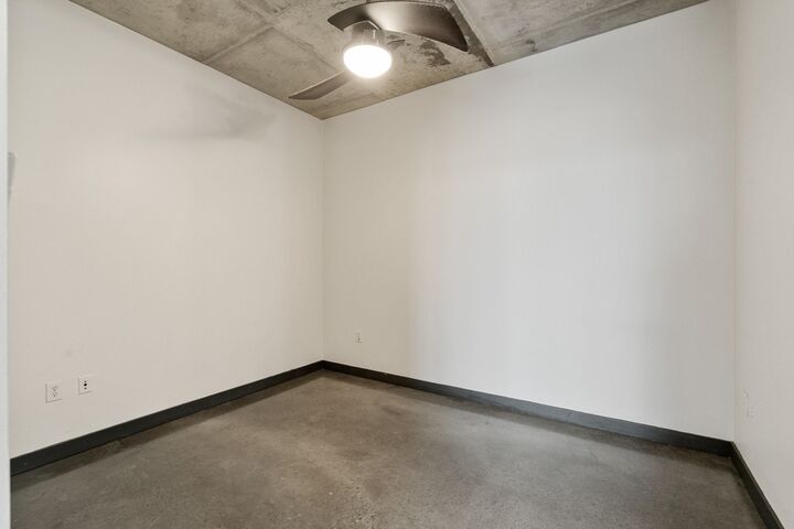 Property Photo:  1510 Demonbreun St 1105  TN 37203 