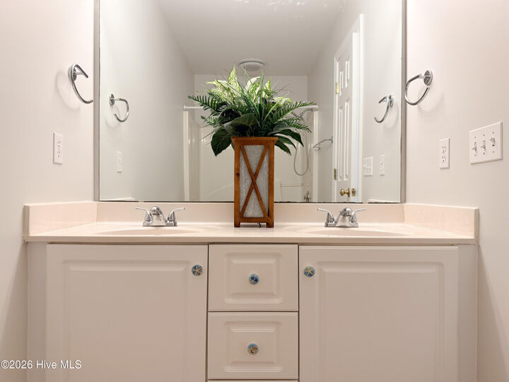 Property Photo:  5813 Wrightsville Avenue Apt 172  NC 28403 