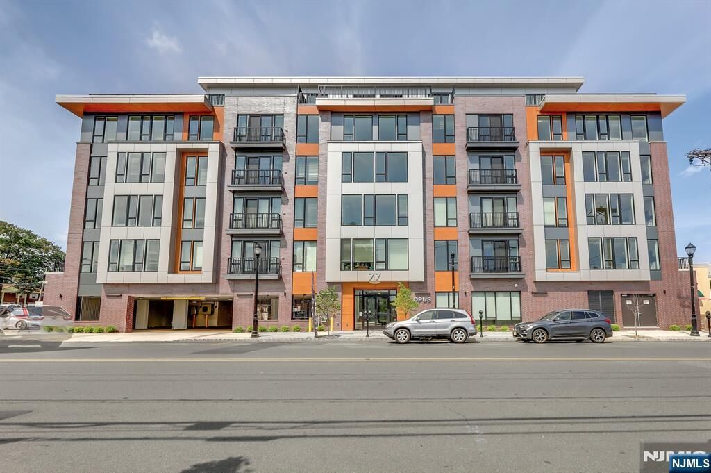 Property Photo:  85 Ridge Road 406  NJ 07031 