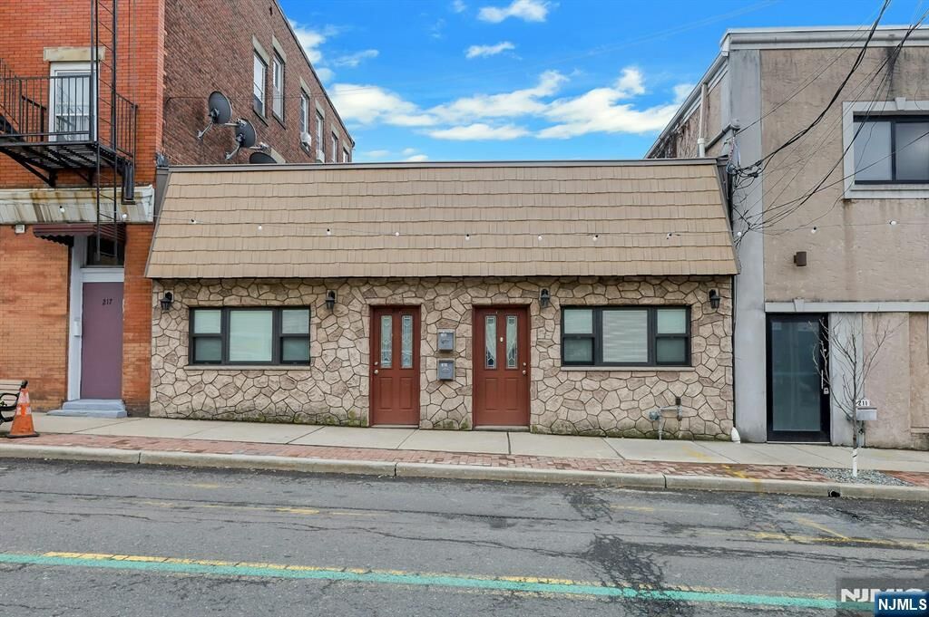 Property Photo:  213-215 Central Avenue  NJ 07029 