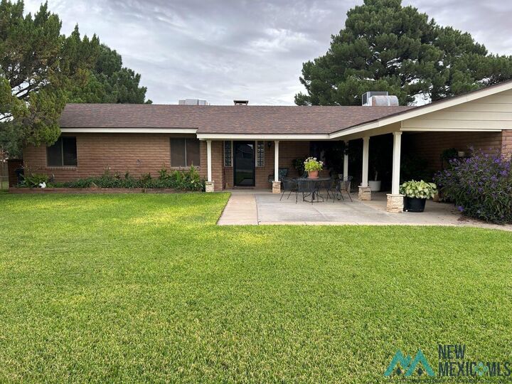 Property Photo:  502 Farris Street  NM 88220 