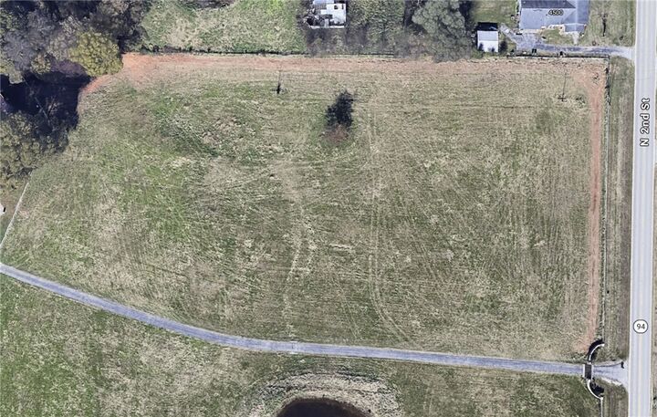 Property Photo:  N 2nd Street  AR 72756 