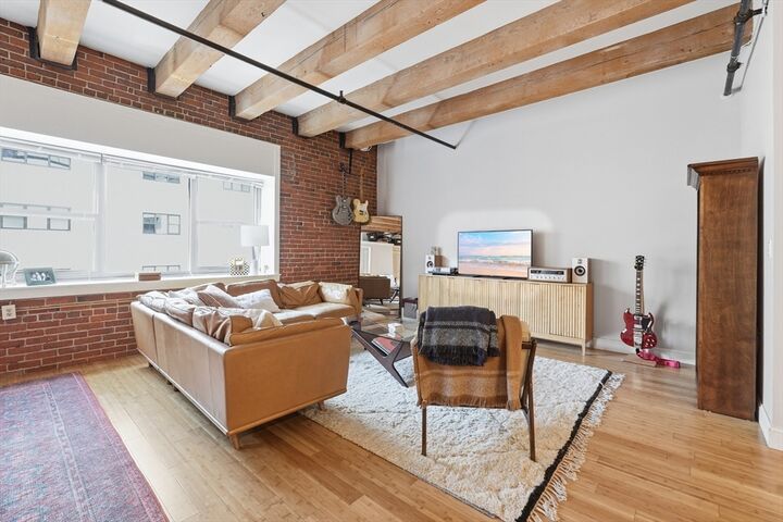 Property Photo:  33 Sleeper 410  MA 02210 