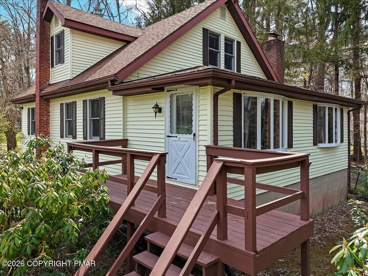 Property Photo:  253 Thomas Road  PA 18610 