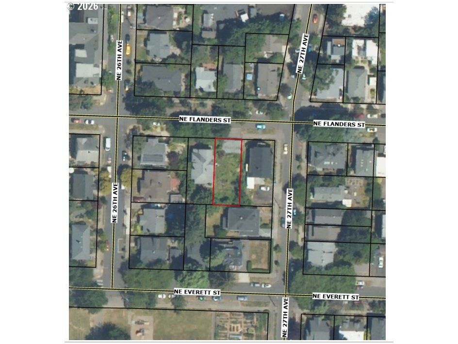 Property Photo:  0 NE Flanders St  OR 97232 