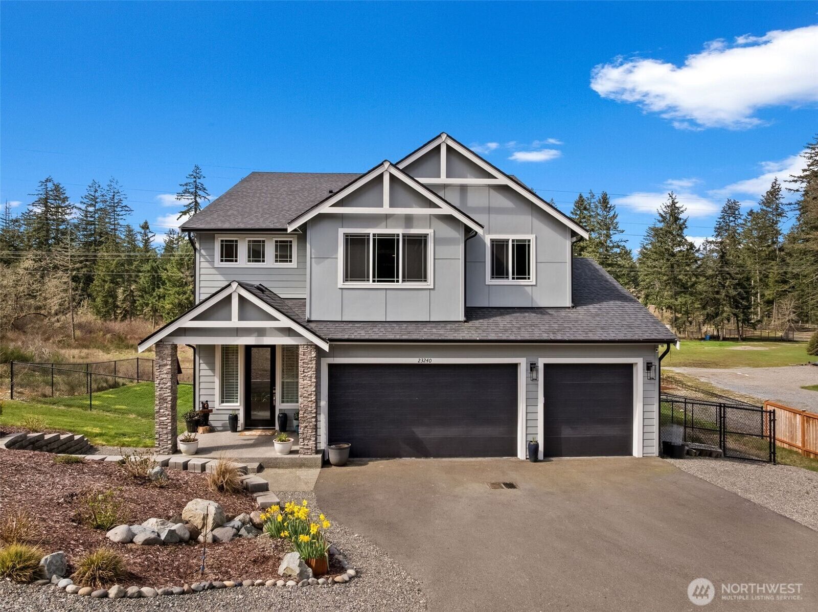 Property Photo: 23240 46th Avenue E WA 98387