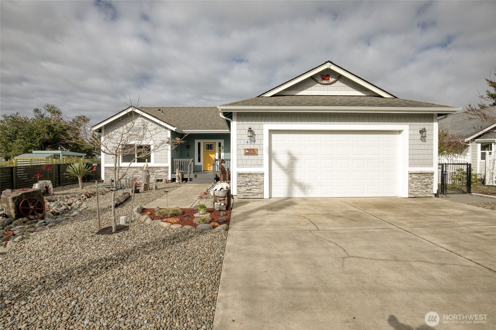 Property Photo:  401  Canal Drive SE  WA 98569 