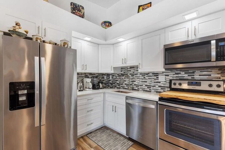 Property Photo:  15449 Lakes Of Delray Boulevard  FL 33484 