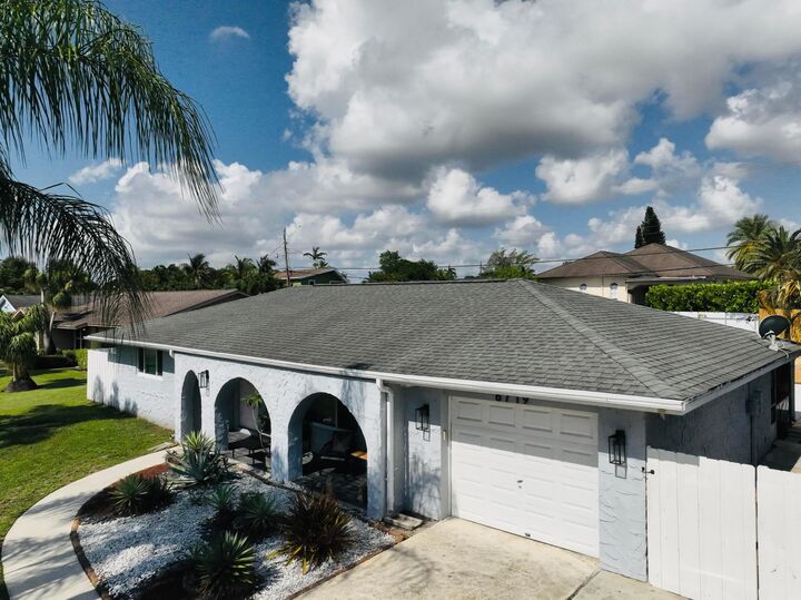 Property Photo:  6719 Eastview Drive  FL 33462 