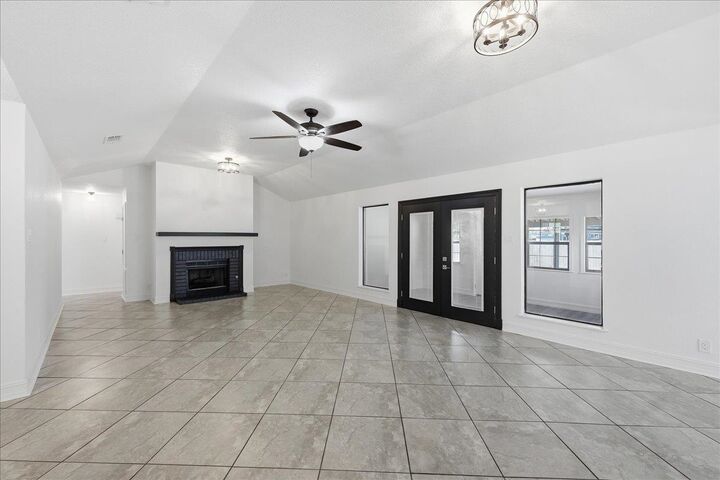 Property Photo:  4304 Highland  TX 77632 