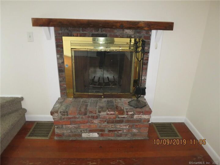 Property Photo:  22 Garnet Park Road  CT 06443 