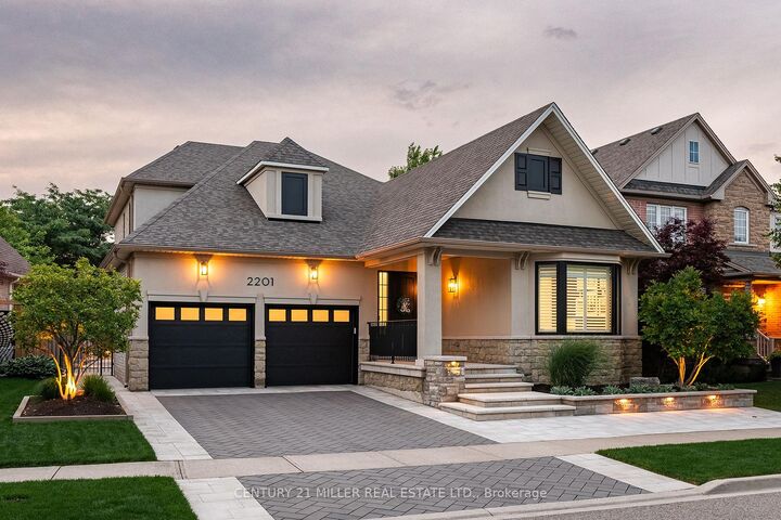 Property Photo:  2201 Rochester Circle  ON L6M 5E3 