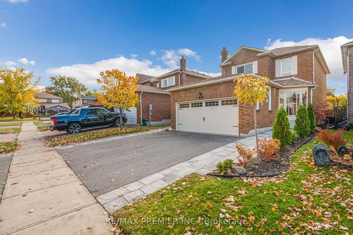 Property Photo: 23 Sunbird Boulevard ON L4P 3R9
