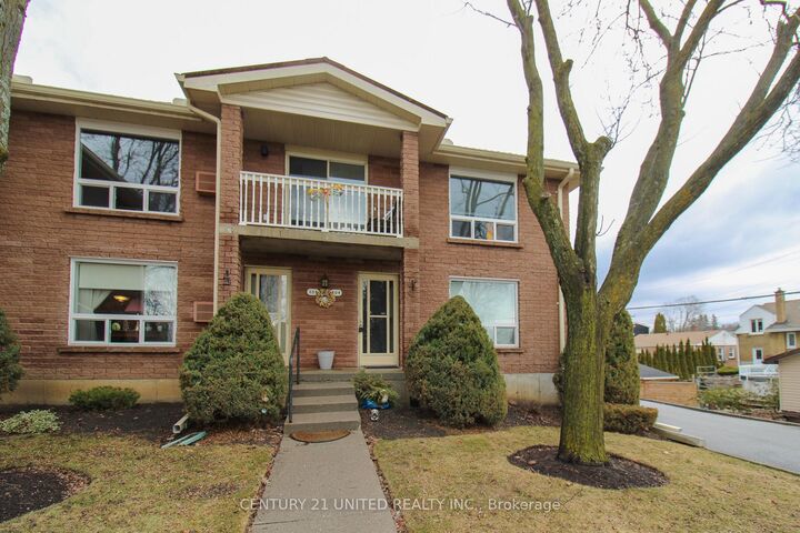 Photo de la propriété: 1110 Clonsilla Avenue 204 ON K9J 5Y5