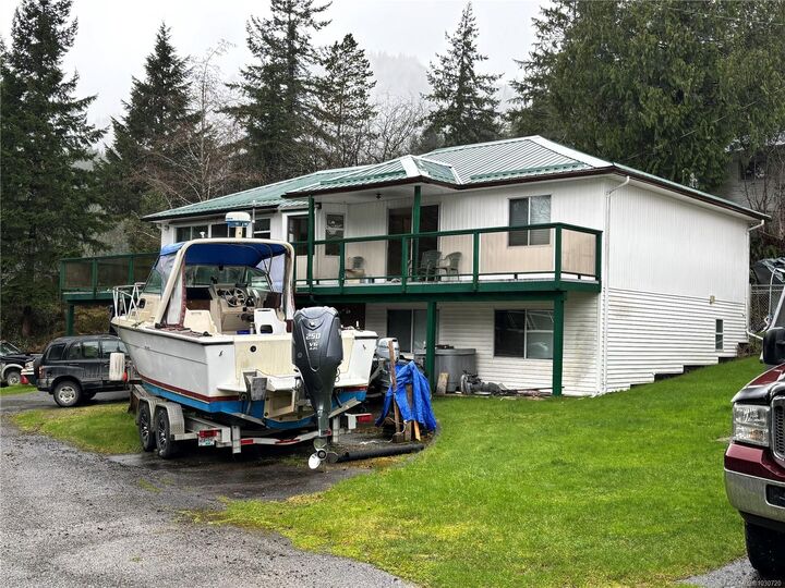 1068 Princess Victoria View — photo 1