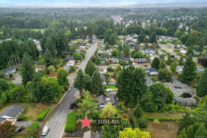 Property Photo: 1051 4th St A BC V9N 1H6