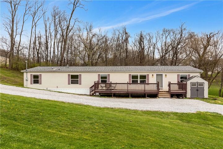 Property Photo: 839 Bovard Luxor Rd PA 15601