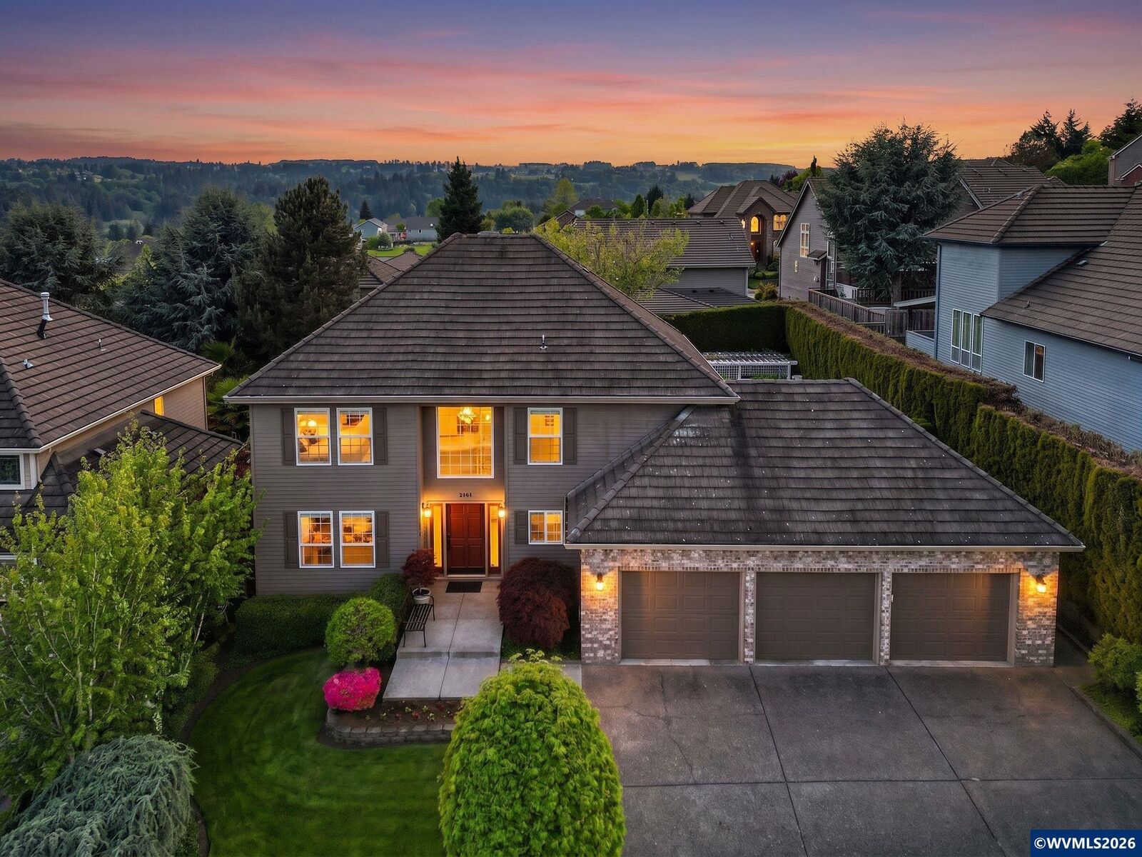 Property Photo:  2913 Laurelwood Ct NW  OR 97304 