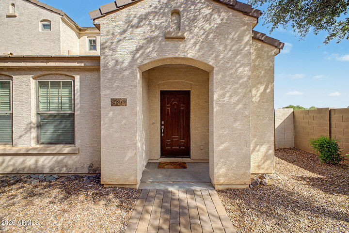 Property Photo:  2869 E Bart Street  AZ 85295 