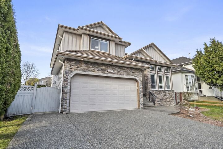 15079 67 Avenue — photo 1