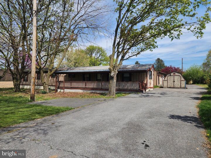 Property Photo:  109 Neil Road  PA 17257 