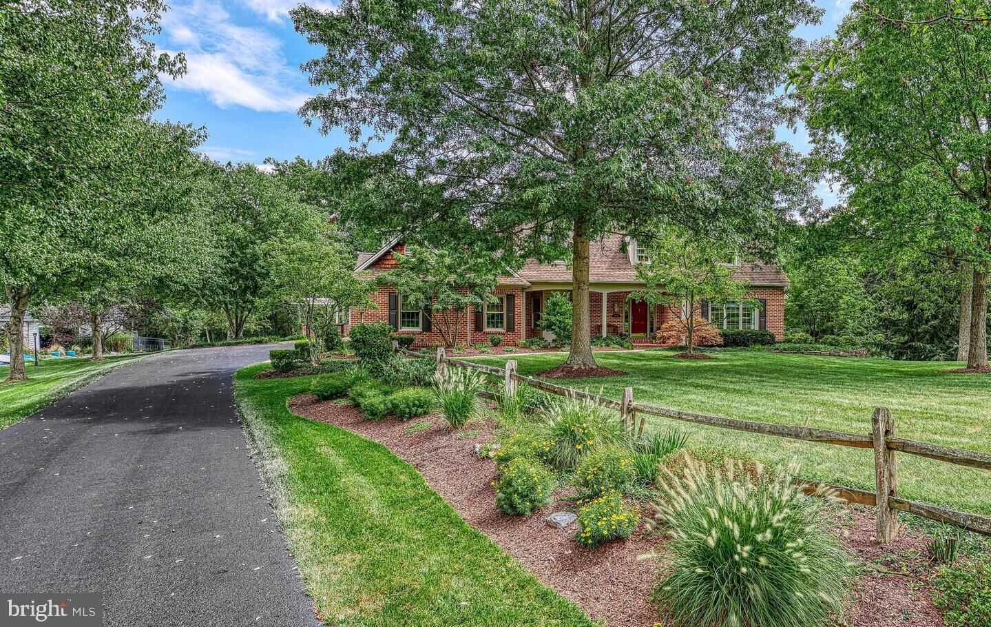 Property Photo: 102 Wheatland Road PA 17339