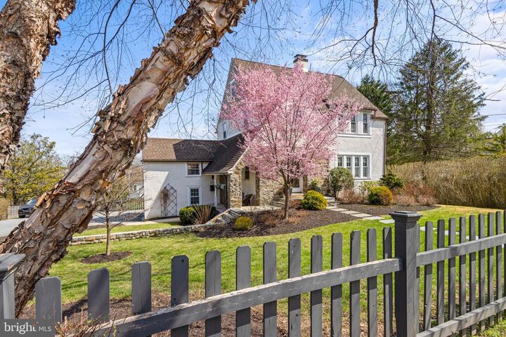 Property Photo:  321 Conestoga Road  PA 19087 