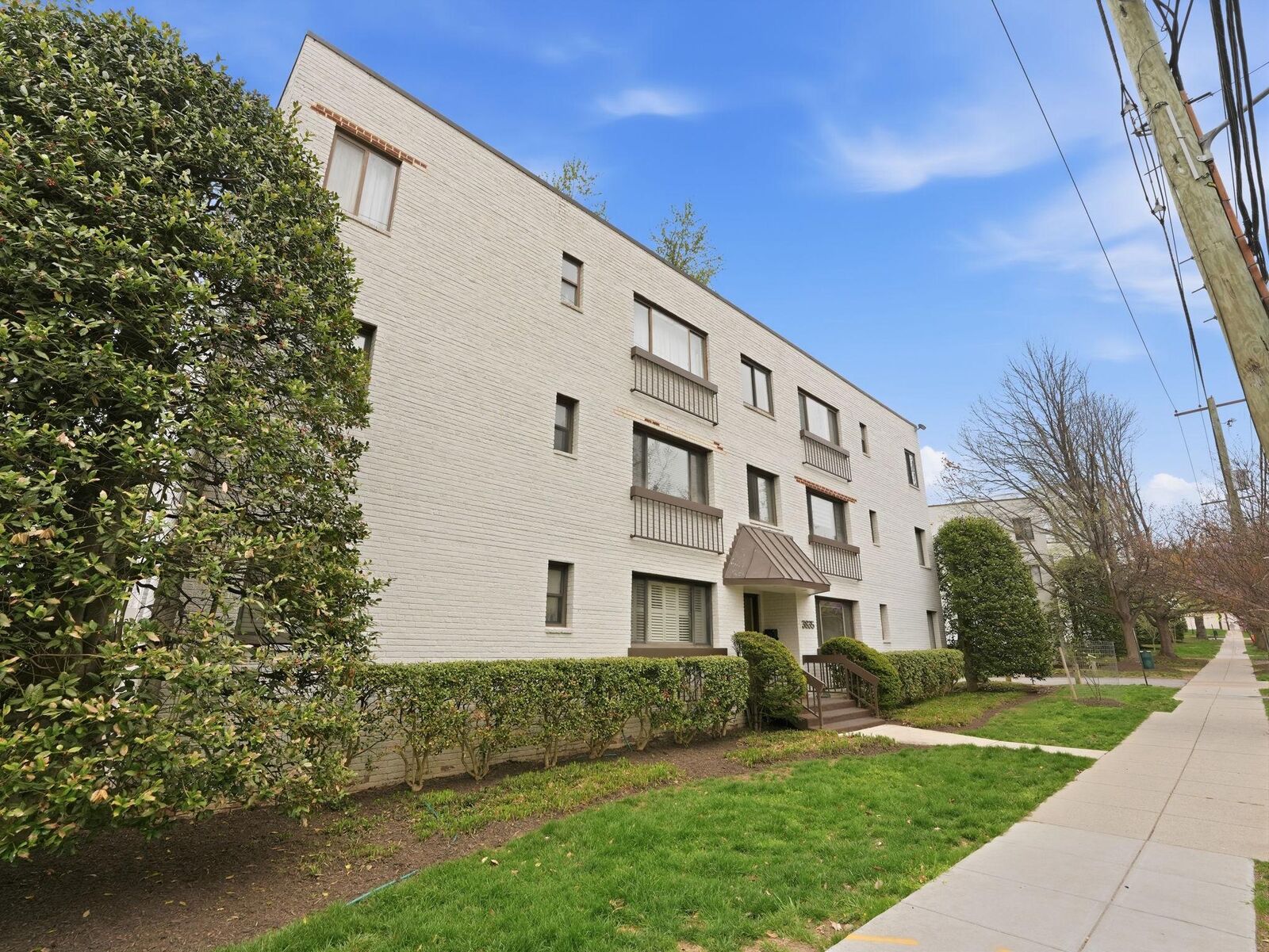 Property Photo:  3835 Davis Place NW 2  DC 20007 